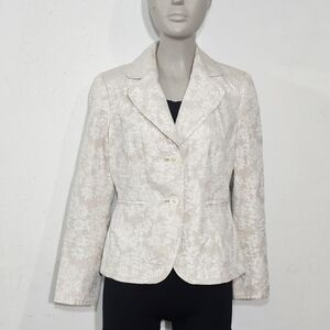 Ann Taylor. Petites  Cream Floral Jacquard Blazer